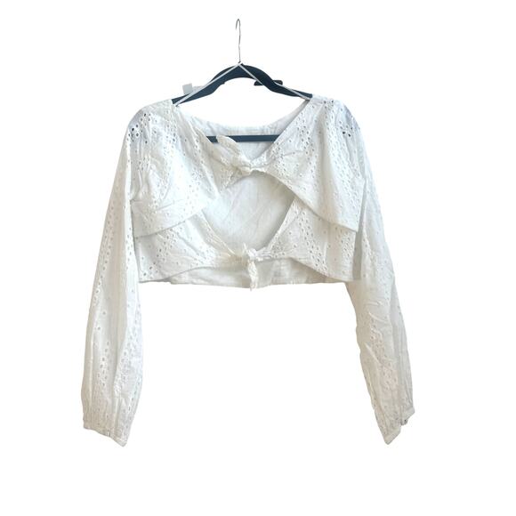 GB White Cropped Tie in the Back Eyelet Long Sleeve Blouse, Boho, Beachy - Picture 4 of 7